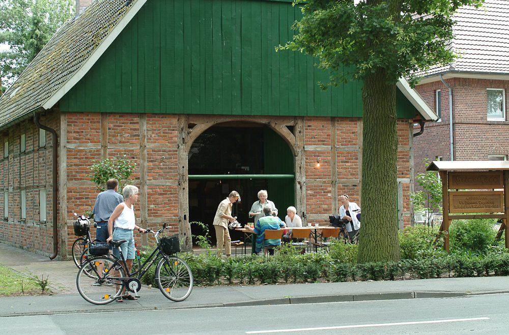 Ostbevern Touristik e.V. - Rast am Heimathaus_DSCF5147